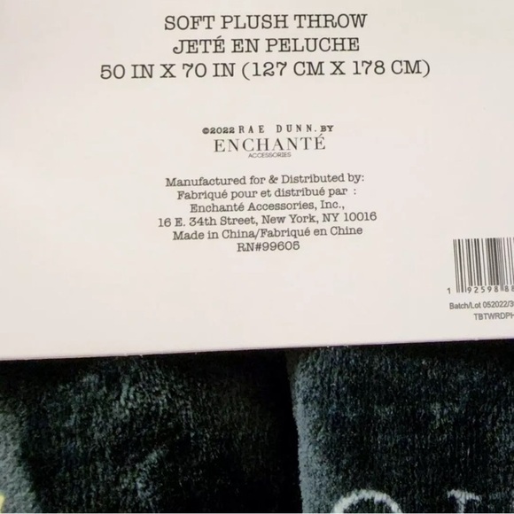 NWT Rae Dunn Give Thanks Soft Plush Throw Blanket 50x70 Black/Sunflower - Picture 3 of 5